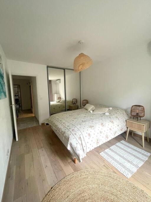 Apartment Cosy 2 P,a Deux Pas De La Plage, Calme-parking Nizza